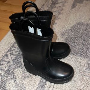 Plain black toddler rain boots